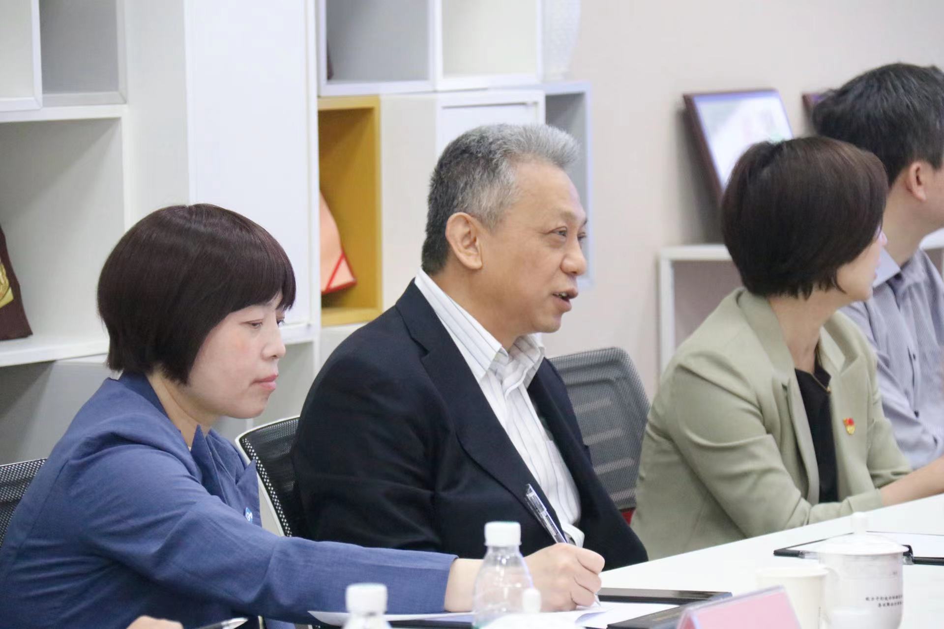 通用技术邮电器材党委书记董事长潘臻一行赴中诺通讯调研